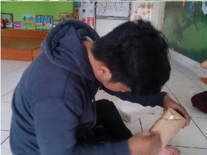 11